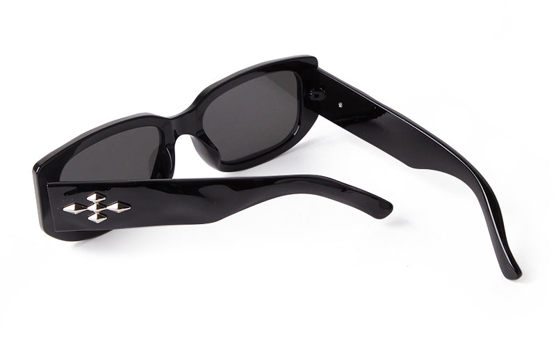 2024 New high-end Sun protection, UV protection & strong light retro sunglasses,European and American women's style sunglasses